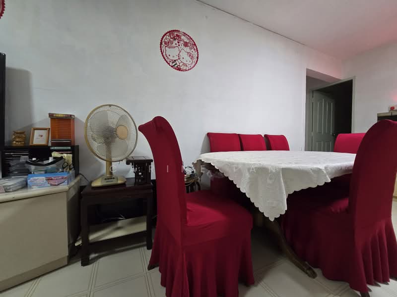224 Serangoon Avenue 4, 224 Serangoon Avenue 4, 3 Bedrooms, 1,001 sqft, HDB Flat For Sale, by Carine Tan, 500220864 - Dining Room - PropertyGuru.com.sg