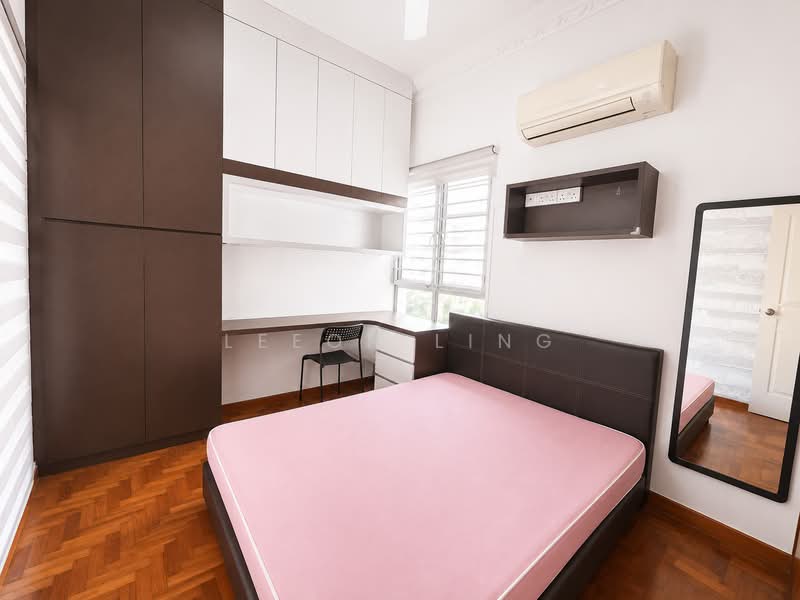 Azalea Park Condo, 2 Flora Road, 3 Bedrooms, 1,507 sqft, Condominium For Sale, by Leeon Ling, 500220878 - Bedroom - PropertyGuru.com.sg