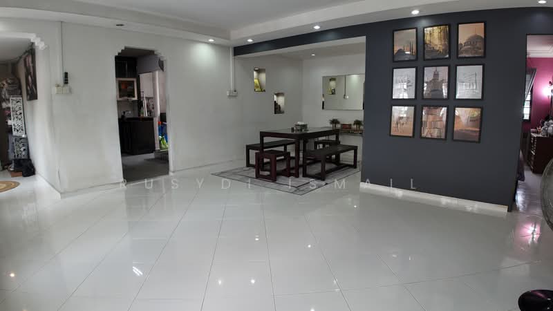 760 Woodlands Avenue 6, 760 Woodlands Avenue 6, 3 Bedrooms, 1,303 sqft, HDB Flat For Sale, by Rusydi Ismail, 500220893 - Living Room - PropertyGuru.com.sg