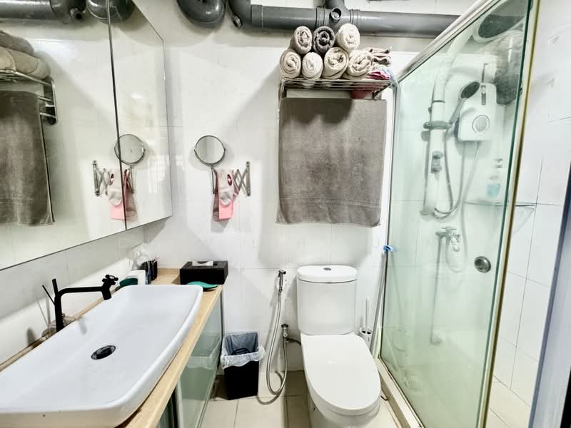 665 Choa Chu Kang Crescent, 665 Choa Chu Kang Crescent, 4 Bedrooms, 1,335 sqft, HDB Flat For Sale, by Chew Lih Yuan, 500220894 - Bathroom - PropertyGuru.com.sg