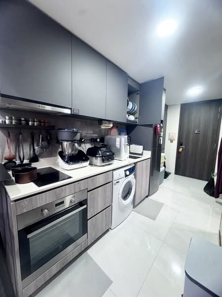 Riverfront Residences, 41 Hougang Avenue 7, 1 Bedroom, 517 sqft, Condominium For Sale, by Iris Ng, 500220895 - Kitchen - PropertyGuru.com.sg