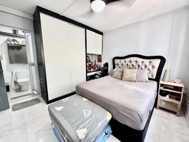 665 Choa Chu Kang Crescent, 665 Choa Chu Kang Crescent, 3 Bedrooms, 1,335 sqft, HDB Flat For Sale, by Chew Lih Yuan, 500220905 - Bedroom - PropertyGuru.com.sg