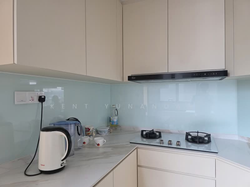 Summerdale, 6 Boon Lay Drive, 3 Bedrooms, 1,324 sqft, Condominium For Rent, by Kent YUNANDAR, 500220911 - Kitchen - PropertyGuru.com.sg