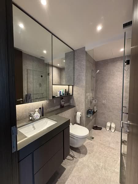 Avenue South Residence, 1 Silat Avenue, 2 Bedrooms, 689 sqft, Condominium For Sale, by Eunice Toh, 500220912 - Bathroom - PropertyGuru.com.sg