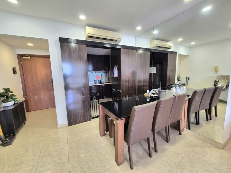 Seasons View, 7 Pemimpin Drive, 3 Bedrooms, 1,152 sqft, Condominium For Sale, by Belle Tan May Sian, 500220913 - Dining Room - PropertyGuru.com.sg