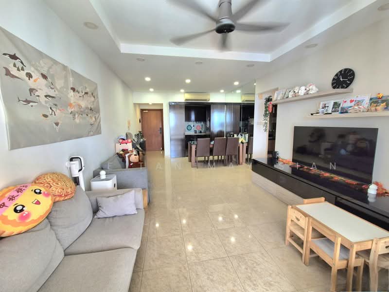 Seasons View, 7 Pemimpin Drive, 3 Bedrooms, 1,152 sqft, Condominium For Sale, by Belle Tan May Sian, 500220913 - Living Room - PropertyGuru.com.sg