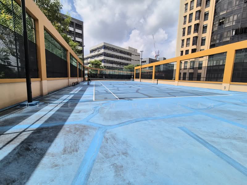 Seasons View, 7 Pemimpin Drive, 3 Bedrooms, 1,152 sqft, Condominium For Sale, by Belle Tan May Sian, 500220913 - Tennis court - PropertyGuru.com.sg