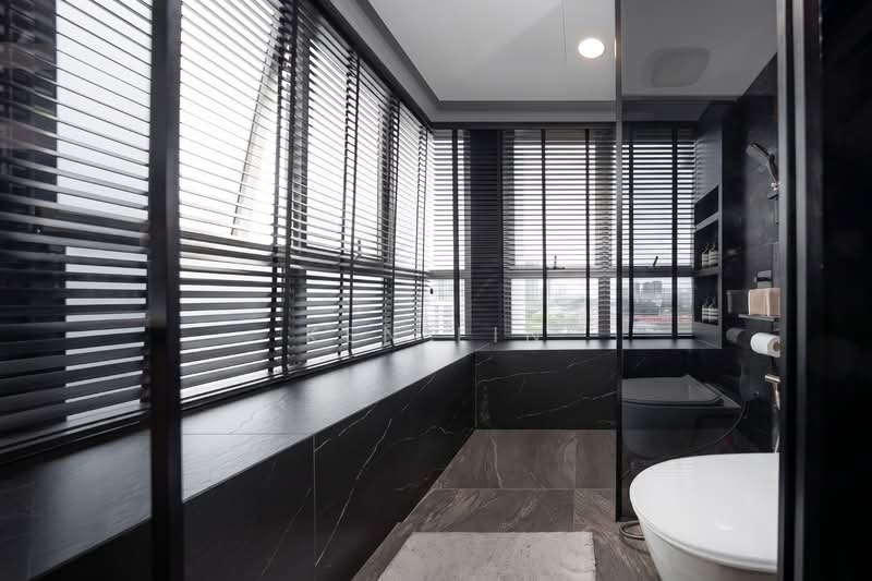 The Parc Condominium, 3 West Coast Walk, 3 Bedrooms, 1,216 sqft, Condominium For Sale, by Ken Lin, 500220914 - Bathroom - PropertyGuru.com.sg