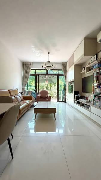 Varsity Park Condominium, 46 West Coast Road, 3 Bedrooms, 1,614 sqft, Condominium For Sale, by Andrew Wong, 500220917 - Living Room - PropertyGuru.com.sg
