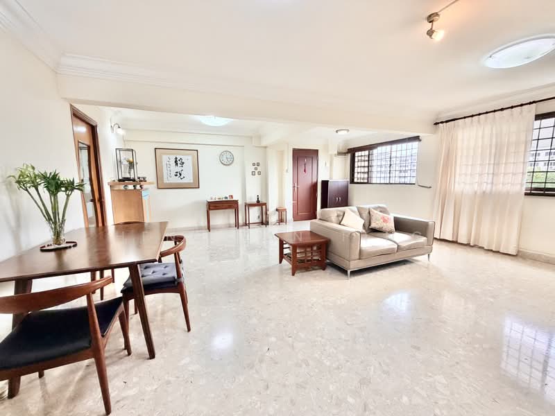 133 Simei Street 1, 133 Simei Street 1, 3 Bedrooms, 1,313 sqft, HDB Flat For Sale, by Heng Yan Ting, 500220919 - Living Room - PropertyGuru.com.sg