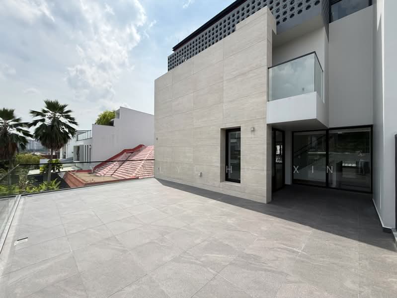 Serangoon Garden Estate, Brockhampton Drive, Hougang / Punggol / Sengkang, 6 Bedrooms, 7,460 sqft, Semi-Detached House For Sale, by Joyce Lye Hui Xin, 500220943 - Exterior - PropertyGuru.com.sg