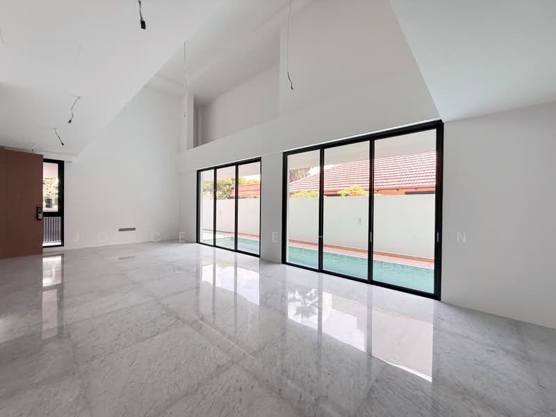 Serangoon Garden Estate, Brockhampton Drive, Hougang / Punggol / Sengkang, 6 Bedrooms, 7,460 sqft, Semi-Detached House For Sale, by Joyce Lye Hui Xin, 500220943 - Living Room - PropertyGuru.com.sg