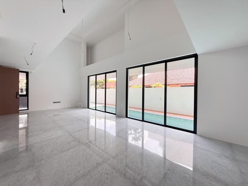 Serangoon Garden Estate, Brockhampton Drive, Hougang / Punggol / Sengkang, 6 Bedrooms, 7,460 sqft, Semi-Detached House For Sale, by Andy Lim 林佳俊, 500220945 - Living Room - PropertyGuru.com.sg