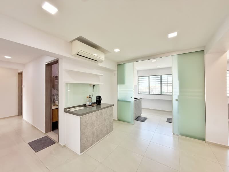 706 Tampines Street 71, 706 Tampines Street 71, 4 Bedrooms, 1,292 sqft, HDB Flat For Sale, by Danielle Sim, 500220951 - Dry Kitchen - PropertyGuru.com.sg