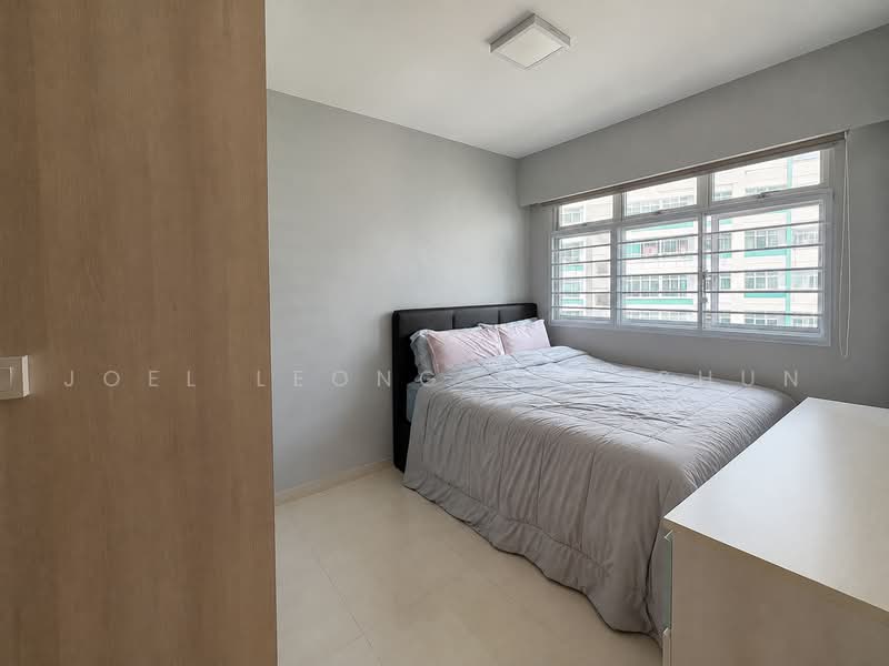 467A Fernvale Link, 467A Fernvale Link, 2 Bedrooms, 732 sqft, HDB Flat For Sale, by Joel Leong Foo Shun, 500220971 - Bedroom - PropertyGuru.com.sg