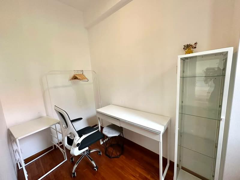 Eleven @ Holland, 11 Holland Link, 5 Bedrooms, 3,735 sqft, Cluster House For Sale, by Ng Jun Wei, 500220978 - Study - PropertyGuru.com.sg