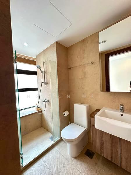 Eleven @ Holland, 11 Holland Link, 5 Bedrooms, 3,735 sqft, Cluster House For Sale, by Ng Jun Wei, 500220978 - Bathroom - PropertyGuru.com.sg