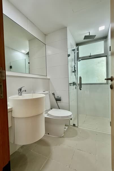 The Quartz, 53 Compassvale Bow, 3 Bedrooms, 1,066 sqft, Condominium For Rent, by Mandy Lim, 500220982 - Common-Bathroom - PropertyGuru.com.sg