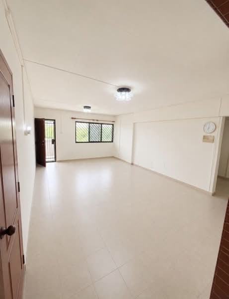 166 Tampines Street 12, 166 Tampines Street 12, 3 Bedrooms, 1,109 sqft, HDB Flat For Sale, by James Lee, 500220988 - Living Room - PropertyGuru.com.sg