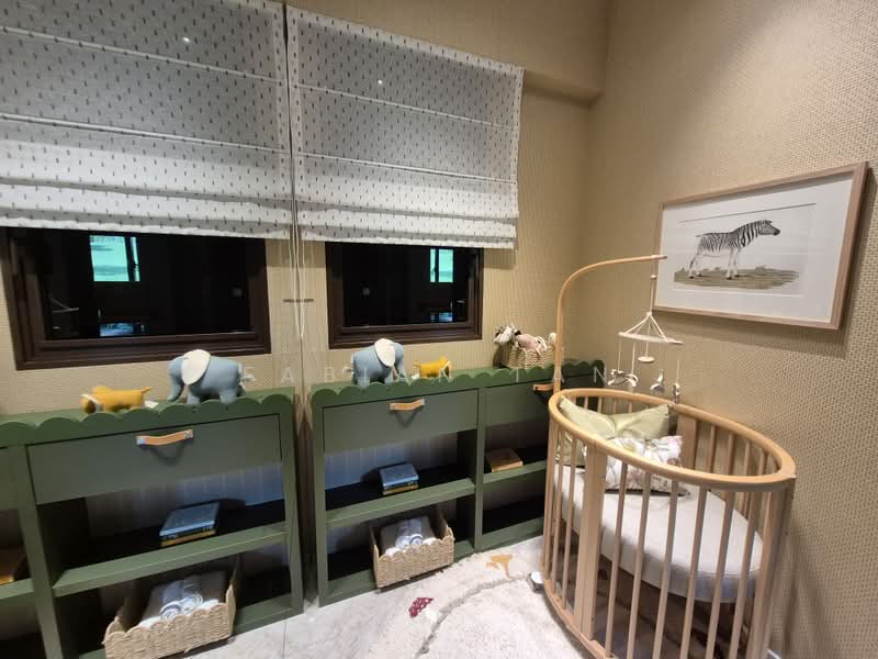 Bukit Timah, , 3 Bedrooms, 1,001 sqft, Condominium For Sale, by Fabian Tan, 500220993 - Bedroom - PropertyGuru.com.sg