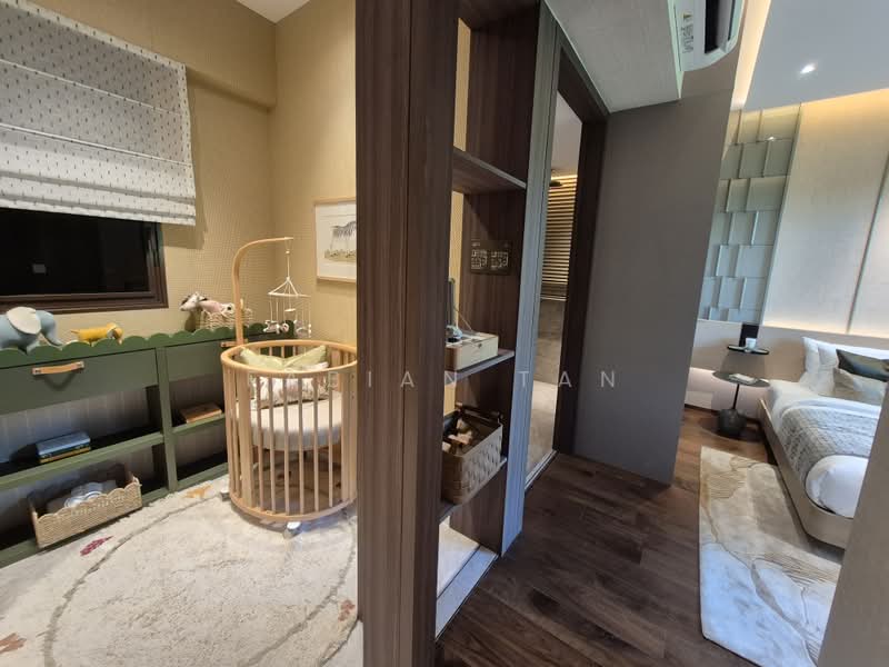 Bukit Timah, , 3 Bedrooms, 1,001 sqft, Condominium For Sale, by Fabian Tan, 500220993 - Bedroom - PropertyGuru.com.sg