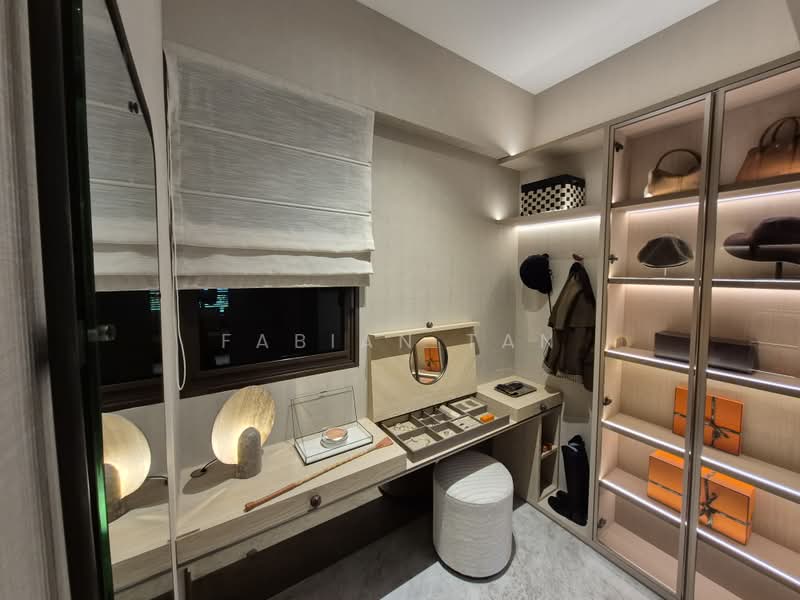 Bukit Timah, , 4 Bedrooms, 1,378 sqft, Condominium For Sale, by Fabian Tan, 500220997 - Interior - PropertyGuru.com.sg