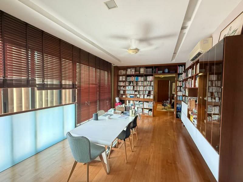 FRANKEL DUNBAR MODERN SEMI-D (4300sqft Land), NICE VERTICAL GARDEN l PROVISION FOR LIFT, 5 Bedrooms, 6,000 sqft, Semi-Detached House For Sale, by Ivan Toh 卓筬羿, 500220999 - Study - PropertyGuru.com.sg