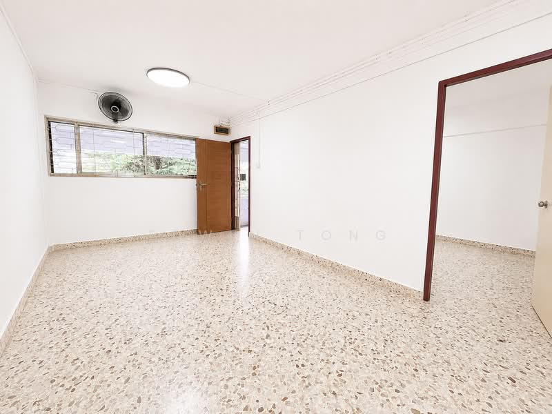 125 Geylang East Avenue 1, 125 Geylang East Avenue 1, 2 Bedrooms, 797 sqft, HDB Flat For Sale, by Edwin Tong, 500221001 - Living - PropertyGuru.com.sg