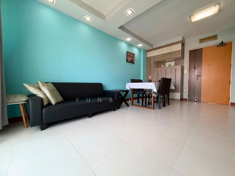 268B Punggol Field, 268B Punggol Field, 3 Bedrooms, 1,001 sqft, HDB Flat For Sale, by Yuna Lim, 500221002 - Living Room - PropertyGuru.com.sg