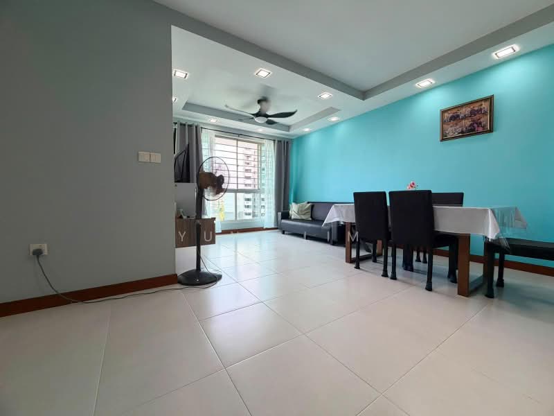 268B Punggol Field, 268B Punggol Field, 3 Bedrooms, 1,001 sqft, HDB Flat For Sale, by Yuna Lim, 500221002 - Living Room - PropertyGuru.com.sg