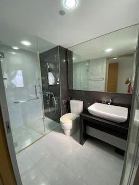River Isles, Punggol Central, 3 Bedrooms, 900 sqft, Condominium For Sale, by Joseph Lim, 500221011 - Bathroom - PropertyGuru.com.sg