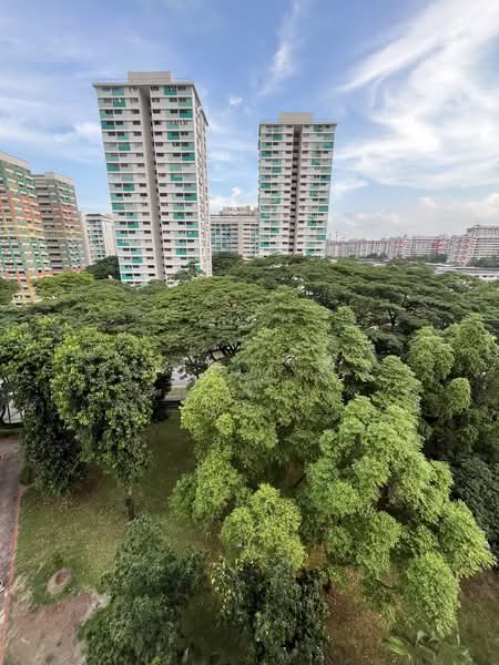 98 Bedok North Avenue 4, 98 Bedok North Avenue 4, 3 Bedrooms, 1,291 sqft, HDB Flat For Sale, by Lim Y X, 500221016 - Exterior - PropertyGuru.com.sg