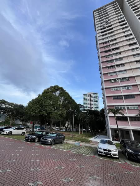 98 Bedok North Avenue 4, 98 Bedok North Avenue 4, 3 Bedrooms, 1,291 sqft, HDB Flat For Sale, by Lim Y X, 500221016 - Exterior - PropertyGuru.com.sg