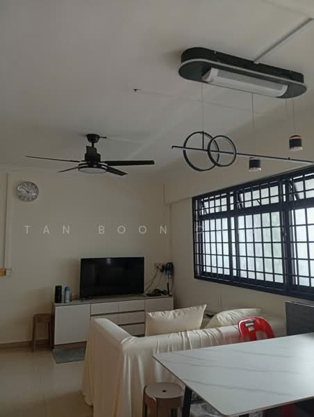 410 Sembawang Drive, 410 Sembawang Drive, Room Rental, 100 sqft, HDB Flat For Rent, by Tan Boon Ching, 500221024 - Living Room - PropertyGuru.com.sg