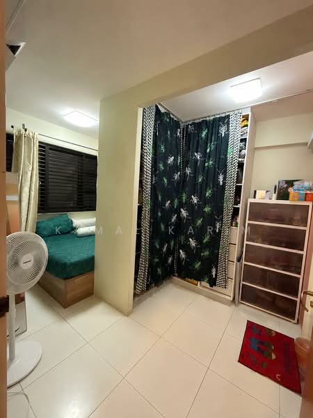 335A Yishun Riverwalk, 335A Yishun Street 31, 2 Bedrooms, 721 sqft, HDB Flat For Sale, by Kamal Karim, 500221036 - Bedroom - PropertyGuru.com.sg