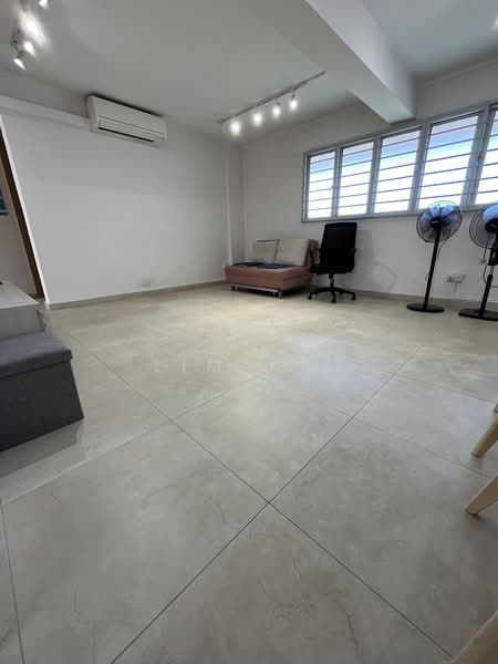 8 Holland Avenue, 8 Holland Avenue, 3 Bedrooms, 882 sqft, HDB Flat For Sale, by Lim Y X, 500221040 - Interior - PropertyGuru.com.sg