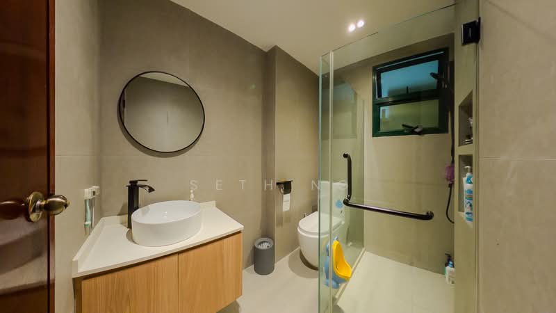 Hillview Green, 67 Hume Avenue, 3 Bedrooms, 1,302 sqft, Condominium For Sale, by Seth Ng, 500221050 - Bathroom - PropertyGuru.com.sg