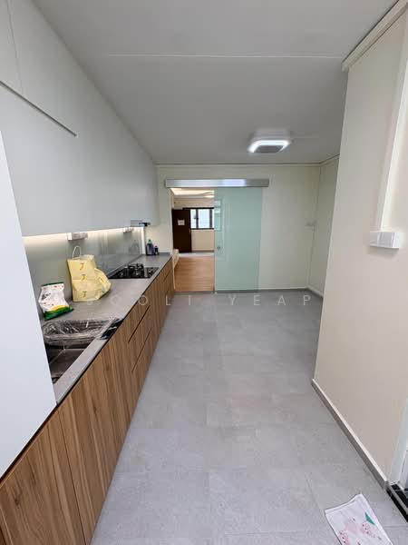812 Jurong West Street 81, 812 Jurong West Street 81, 3 Bedrooms, 1,302 sqft, HDB Flat For Rent, by Jooli Yeap, 500221054 - Kitchen - PropertyGuru.com.sg