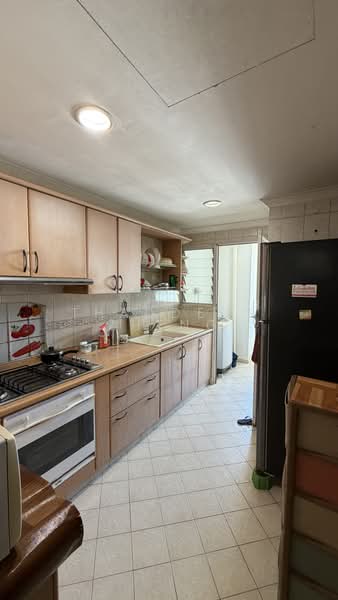 Hillbrooks, 88 Hillview Avenue, 3 Bedrooms, 1,066 sqft, Condominium For Sale, by Thaddeus Zheng, 500221056 - Kitchen - PropertyGuru.com.sg
