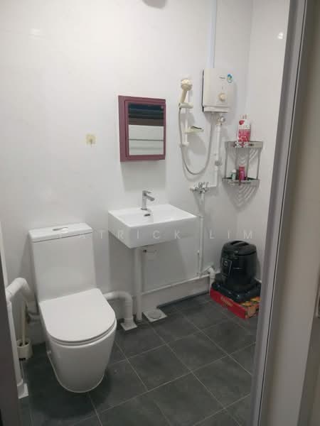 399 Yishun Avenue 6, 399 Yishun Avenue 6, Sembawang / Yishun, Room Rental, 200 sqft, HDB Flat For Rent, by Patrick Lim, 500221060 - Master Bedroom Bathroom - PropertyGuru.com.sg