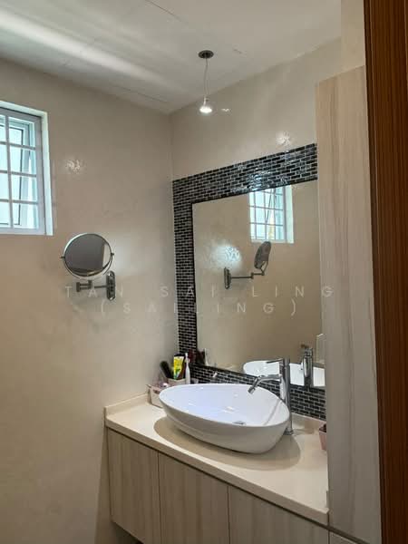 The Silverton, 16 Haig Lane, 3 Bedrooms, 1,550 sqft, Apartment For Sale, by Tan Sai Ling (SAILING), 500221061 - Bathroom - PropertyGuru.com.sg