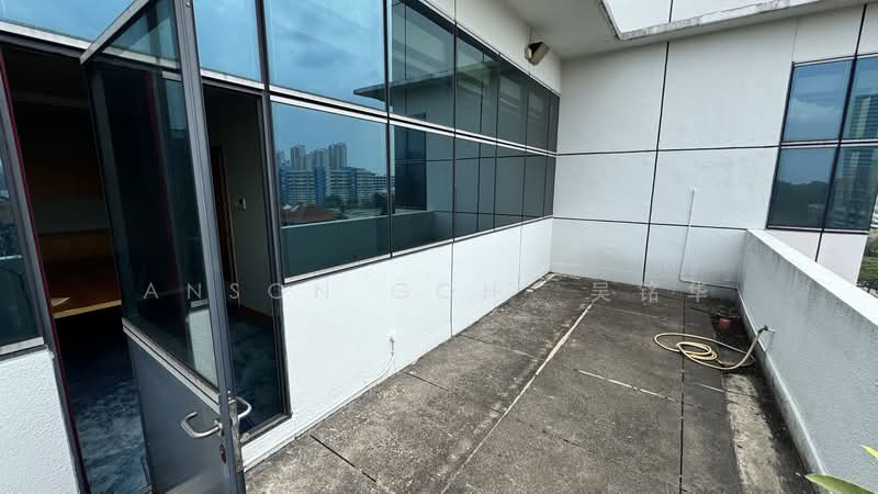 Toh Guan Centre B1 suitable, Toh Guan Road East, Boon Lay / Jurong / Tuas, 2,433 sqft, Light Industrial (B1) For Sale, by Anson Goh  吴铭华, 500221071 - Balcony - CommercialGuru.com.sg