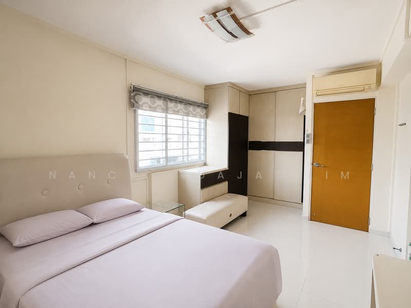 171 Lorong 1 Toa Payoh, 171 Lorong 1 Toa Payoh, 4 Bedrooms, 1,324 sqft, HDB Flat For Sale, by Nancy Hidajat Lim, 500221072 - Master Room - PropertyGuru.com.sg