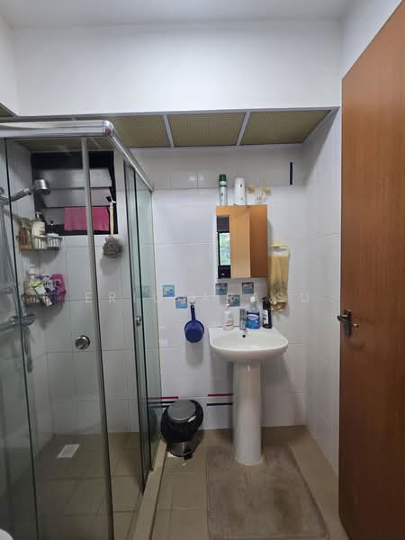 120B Punggol Edge, 120B Edgedale Plains, 3 Bedrooms, 1,006 sqft, HDB Flat For Sale, by Eric Arasu, 500221074 - Bathroom - PropertyGuru.com.sg