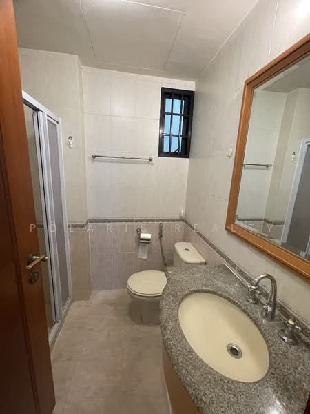 Eastpoint Green, 1 Simei Street 3, 3 Bedrooms, 1,184 sqft, Condominium For Sale, by PUAH CHEE KONG RICHARD, 500221076 - Common Bathroom - PropertyGuru.com.sg