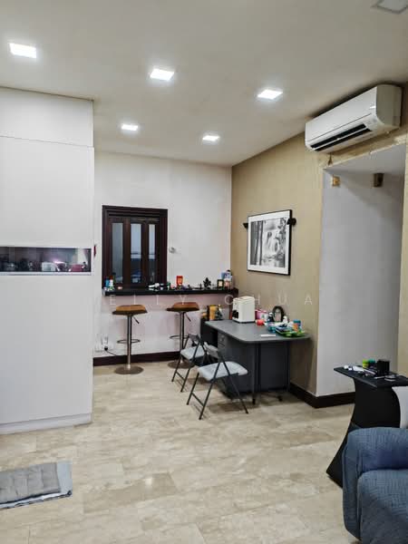 Regent Heights, 56 Bukit Batok East Avenue 5, 2 Bedrooms, 1,023 sqft, Condominium For Sale, by Kelly Chua, 500221078 - Living Room - PropertyGuru.com.sg