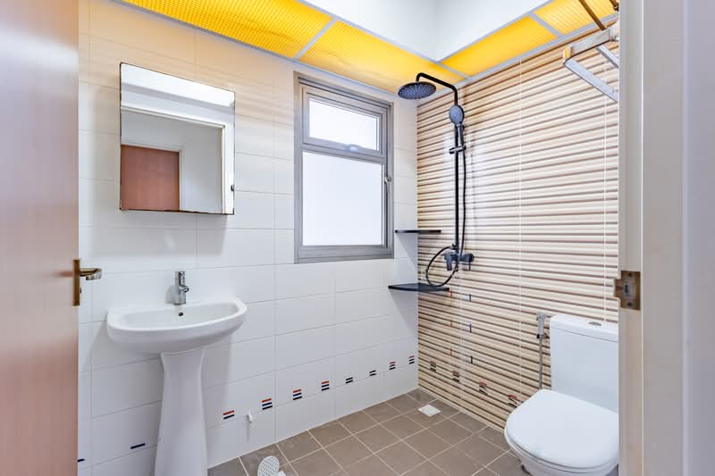 443A Bukit Batok West Avenue 8, 443A Bukit Batok West Avenue 8, 3 Bedrooms, 1,206 sqft, HDB Flat For Sale, by Alan Yeo, 500221079 - Bathroom - PropertyGuru.com.sg