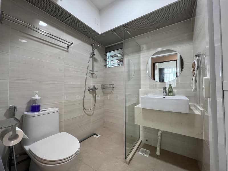447B Jalan Kayu, 447B Jalan Kayu, 2 Bedrooms, 721 sqft, HDB Flat For Sale, by Ho Mei Kit, 500221089 - Bathroom - PropertyGuru.com.sg