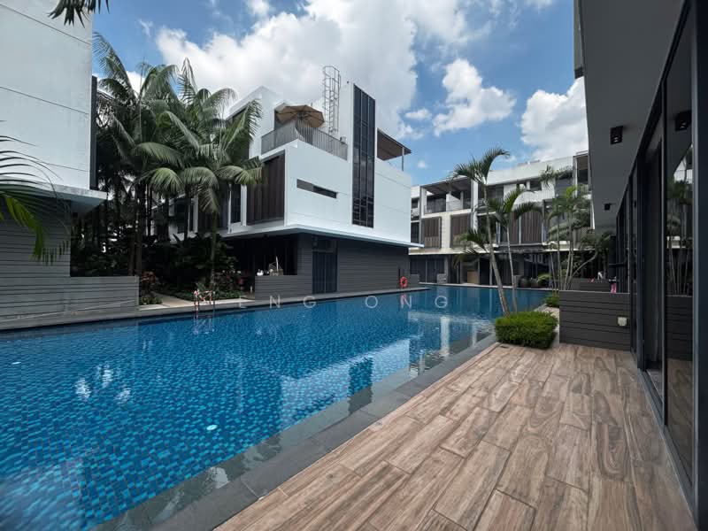 Alana, Sunrise Terrace, 4 Bedrooms, 3,358 sqft, Terraced House For Sale, by Eng Ong, 500221099 - Poolside - PropertyGuru.com.sg