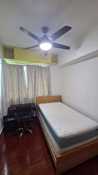 Palm Gardens, 2D Hong San Walk, 2 Bedrooms, 958 sqft, Condominium For Sale, by Muthu Kumar, 500221110 - Bedroom - PropertyGuru.com.sg